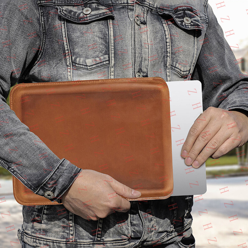 Laptop Sleeve - P+ 本革製ノートパソコンスリーブケース Apple Macbook Pro 16